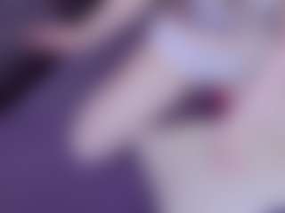 EvaPeachh's Live Sex Cam Show