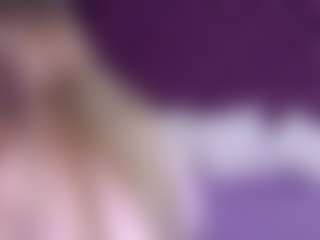 EvaPeachh's Live Sex Cam Show