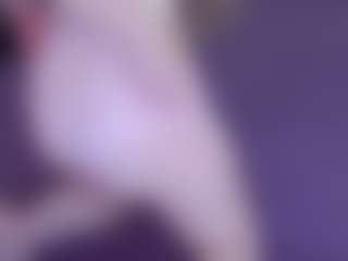 Live cam show with EvaPeachh - Blonde Hair College on Camsoda
