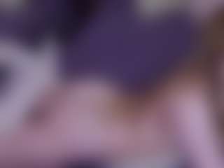 Live cam show with EvaPeachh - Lush Blonde Hair on Fling VIP Chat