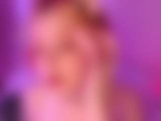Live cam show with KatieMelone - Petite on alttransgirls