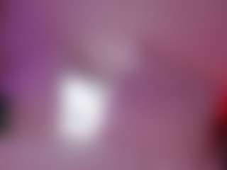 Live cam show with KatieMelone - Blonde Hair on instabang