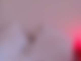 Live cam show with KatieMelone - Suck on Adult Interactions