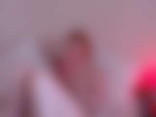 Live cam show with KatieMelone - Doggy on Camsoda