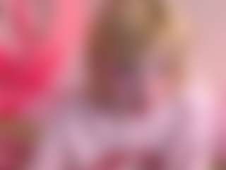 Live cam show with KatieMelone - Blue Eyes on Hubzter Live