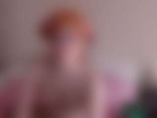 Live cam show with KatieMelone - Moaning on Dare Cams