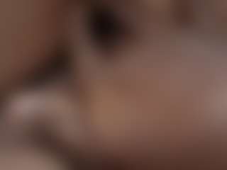 CumousMaxima's Live Sex Cam Show