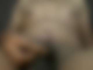 CumousMaxima's Live Sex Cam Show