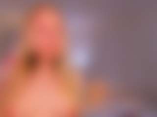 Live cam show with Eva William - Shaved on Camsoda