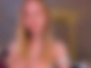 Live cam show with Eva William - Deepthroat on Camsoda