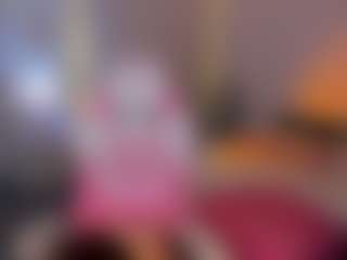 Live cam show with Eva William - Blue Eyes on Camsoda