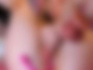 Live cam show with Eva William - Smoking on Camsoda