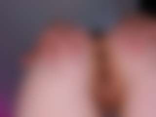 Live cam show with Eva William - Ass Clapping on Uber Horny