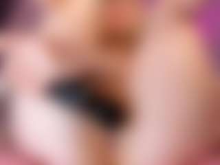 Live cam show with Eva William - Smoking on Gym Cam Girls