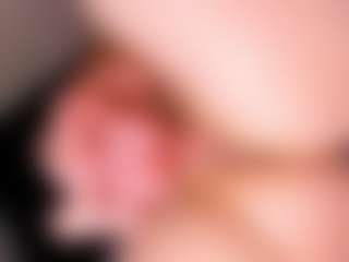 Live cam show with Eva William - Toys on Dare Cams