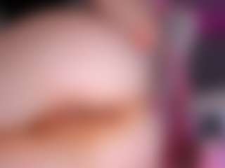 Live cam show with Eva William - Smoking on Camsoda