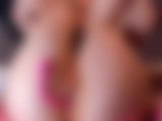 Live cam show with Eva William - Squirt on CamwithHer