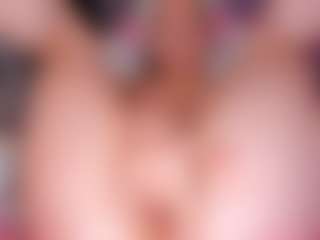 Live cam show with Eva William - Cute on camgirlchat.live