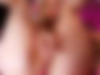 Spettacolo in cam dal vivo con Eva William - Skinny su Camsoda
