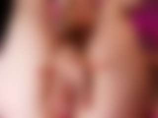 Live cam show with Eva William - Athletic BBW on Mixed Magazine Live