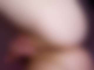 Live cam show with Eva William - Fullynaked on madthumbs