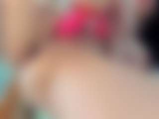 Naila's Live Sex Cam Show