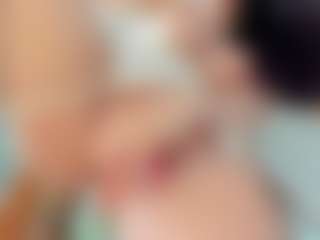 Naila's Live Sex Cam Show