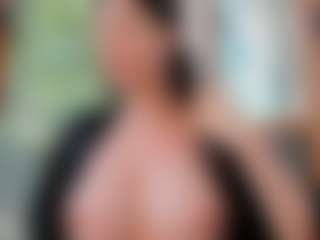 Naila's Live Sex Cam Show