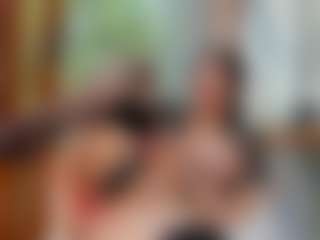 Naila's Live Sex Cam Show