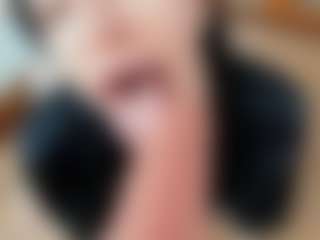 Naila's Live Sex Cam Show