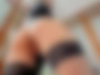 Naila's Live Sex Cam Show
