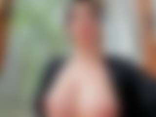 Naila's Live Sex Cam Show
