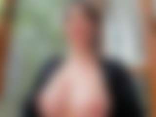 Naila's Live Sex Cam Show