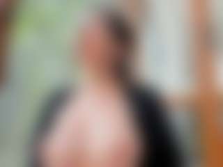 Naila's Live Sex Cam Show