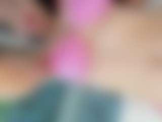Naila's Live Sex Cam Show