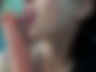 Naila's Live Sex Cam Show