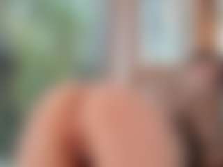 Naila's Live Sex Cam Show