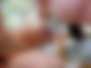 Live cam show with Naila - Blowjob on CSO-WL