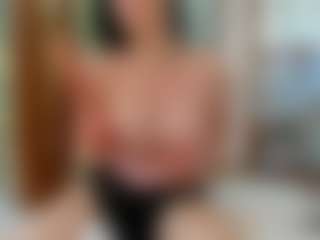 Naila's Live Sex Cam Show