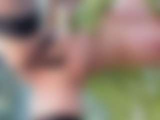 Naila's Live Sex Cam Show