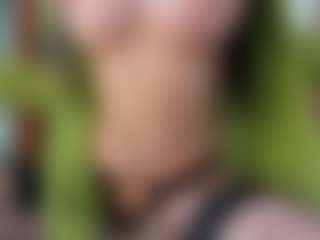 Naila's Live Sex Cam Show