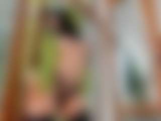 Naila's Live Sex Cam Show