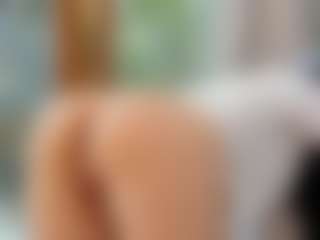 Naila's Live Sex Cam Show