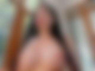 Naila's Live Sex Cam Show