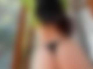 Naila's Live Sex Cam Show