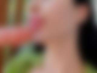 Naila's Live Sex Cam Show