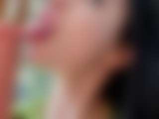 Naila's Live Sex Cam Show