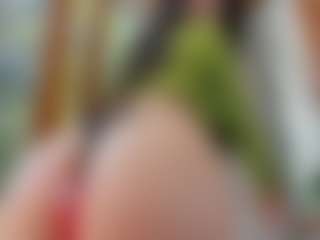 Naila's Live Sex Cam Show