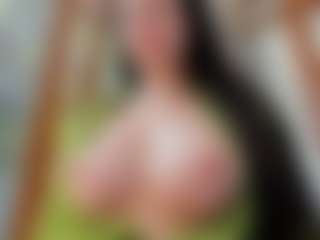 Naila's Live Sex Cam Show
