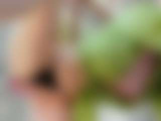 Naila's Live Sex Cam Show